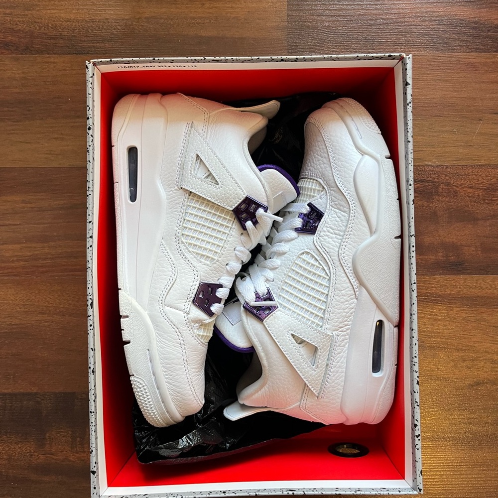 Jordan 4 Retro Metallic Purple